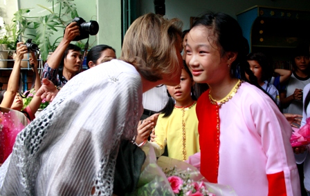 Belgian Crown Princess visits disadvantaged children